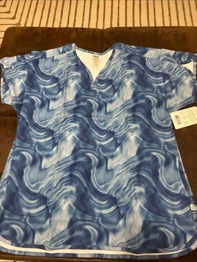 Wink Boundless Scrub Top